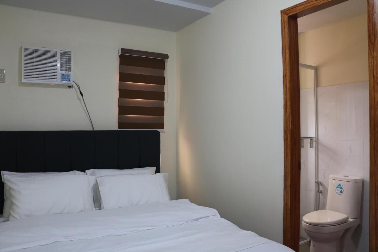 Anicia Guesthouse Rooms Paranaque City Екстериор снимка